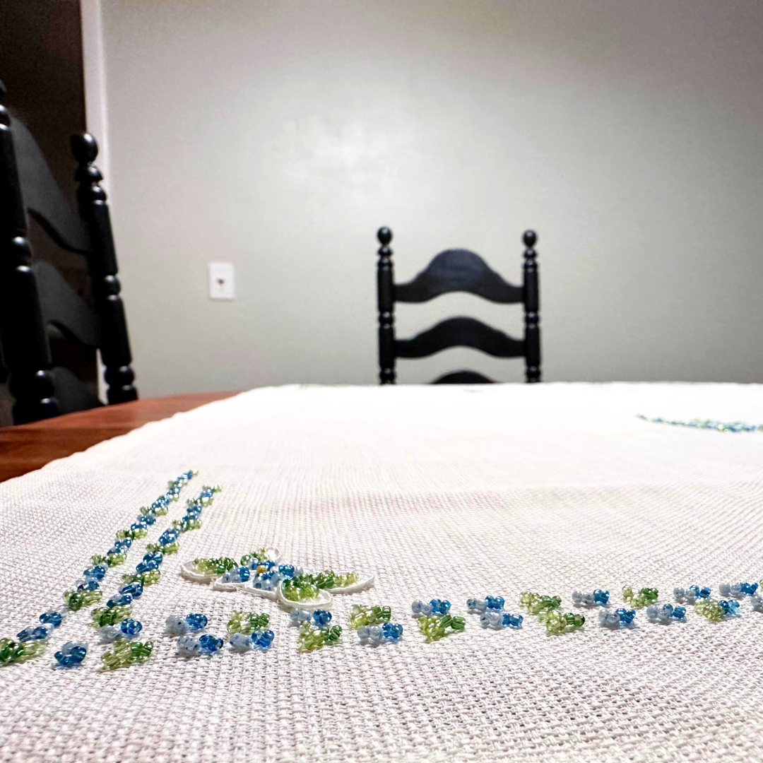 Istanbul Charm Handmade Linen Tablecloth – Floral Embroidery