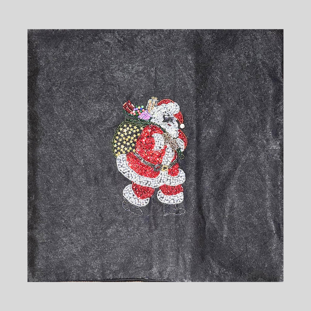 Hand-Beaded Santa Claus Velvet Pillowcase – 40x40 cm
