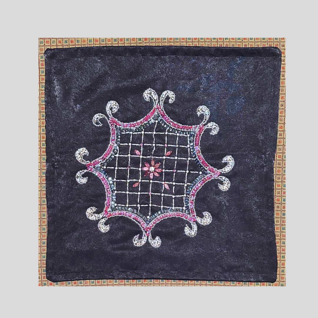 Hand-Beaded Velvet Pillowcase – Artisan Elegance