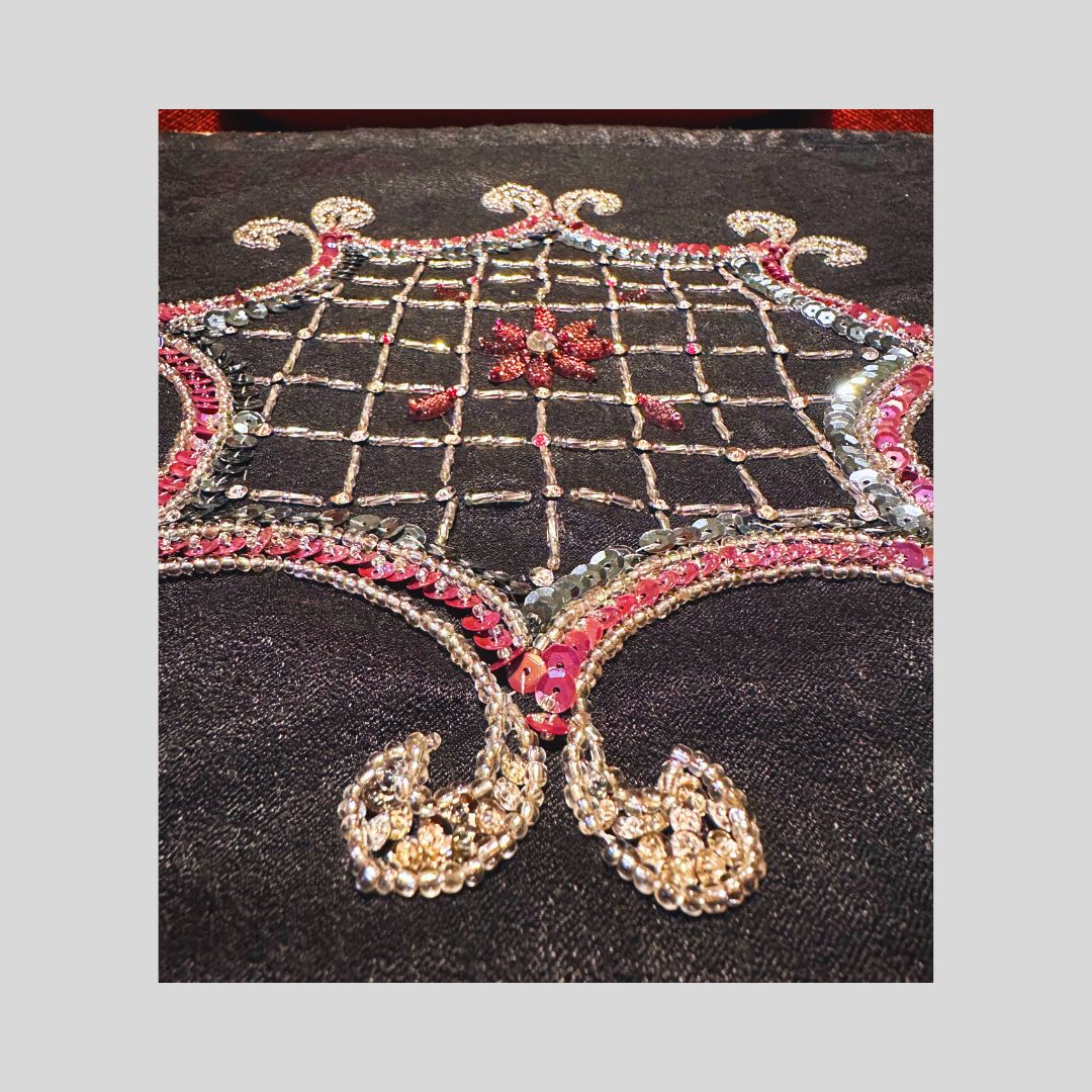 Hand-Beaded Velvet Pillowcase – Artisan Elegance