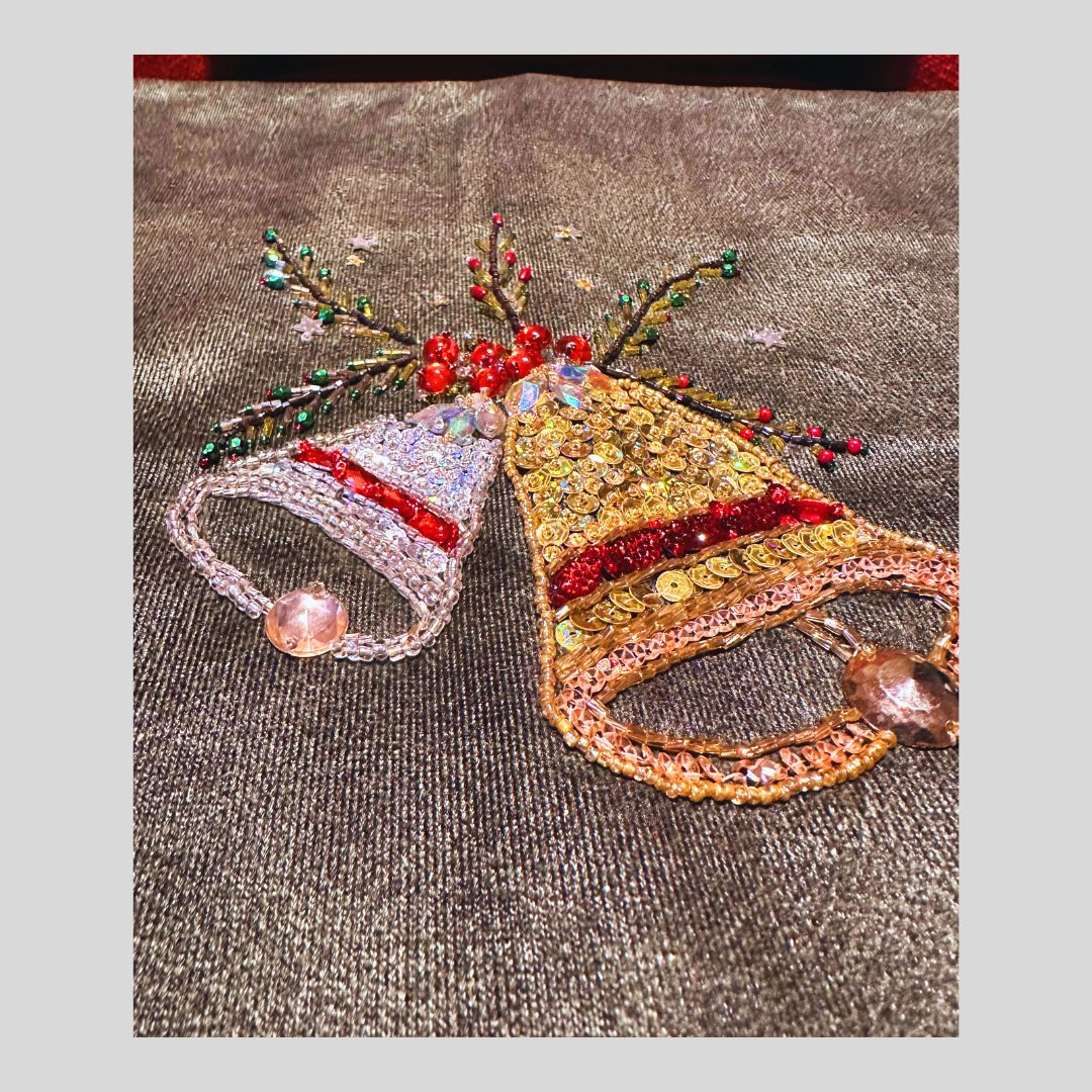 Hand-Beaded Christmas Bells Velvet Pillowcase - 43x42 cm