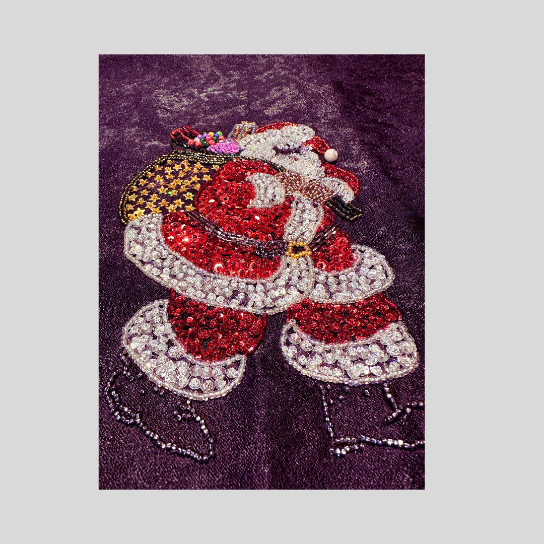Hand-Beaded Santa Claus Velvet Pillowcase – 40x40 cm