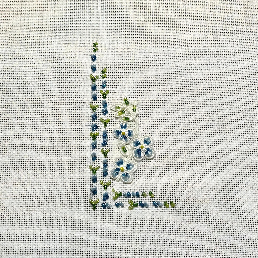 Istanbul Charm Handmade Linen Tablecloth – Floral Embroidery