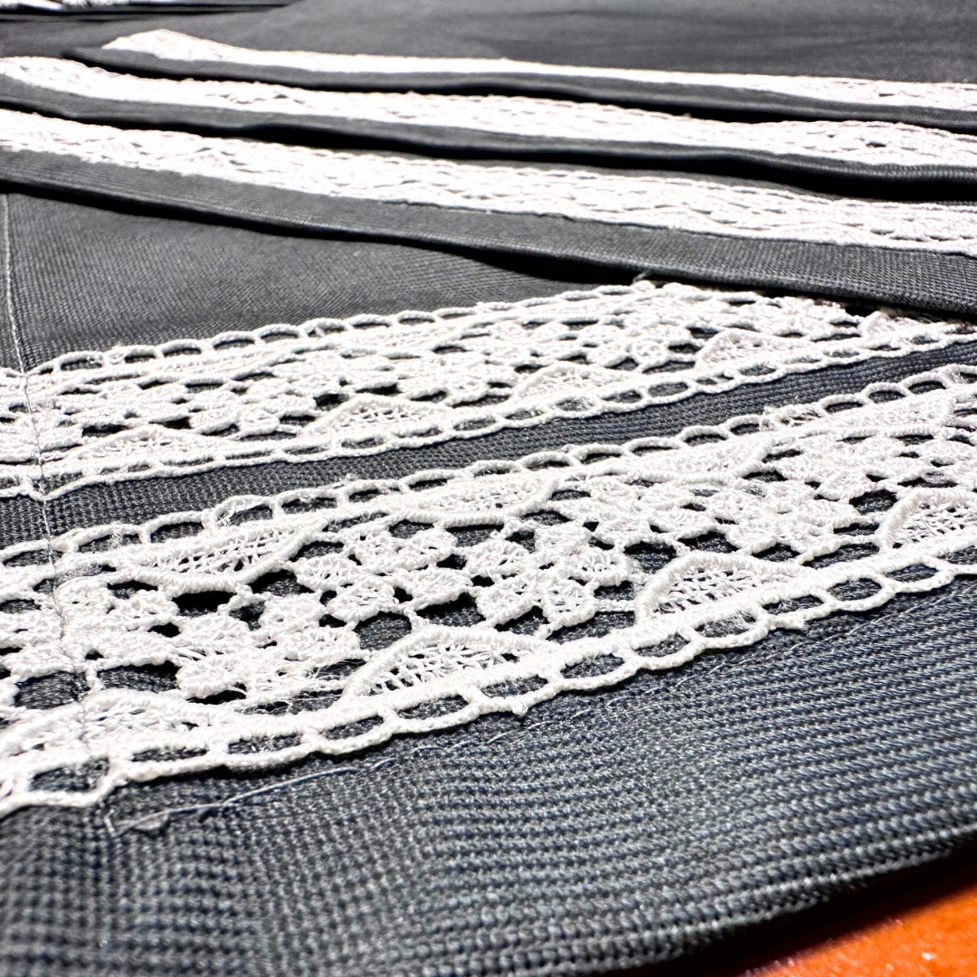 Elegant Lace Table Runner and Placemat Set – Handmade in Turkey (7 Pieces)