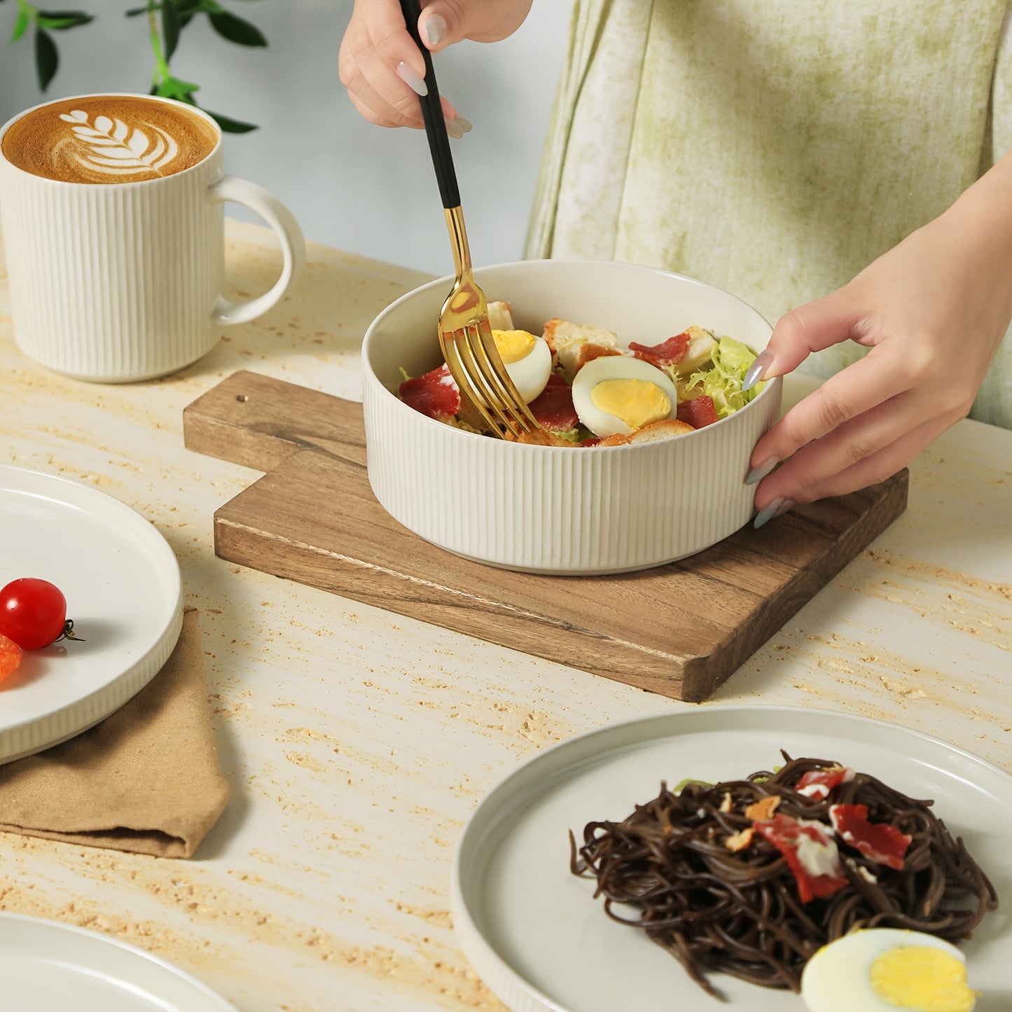 16-Piece White Patterned Ceramic Tableware Set – European Classic Dinnerware for Elegant Dining