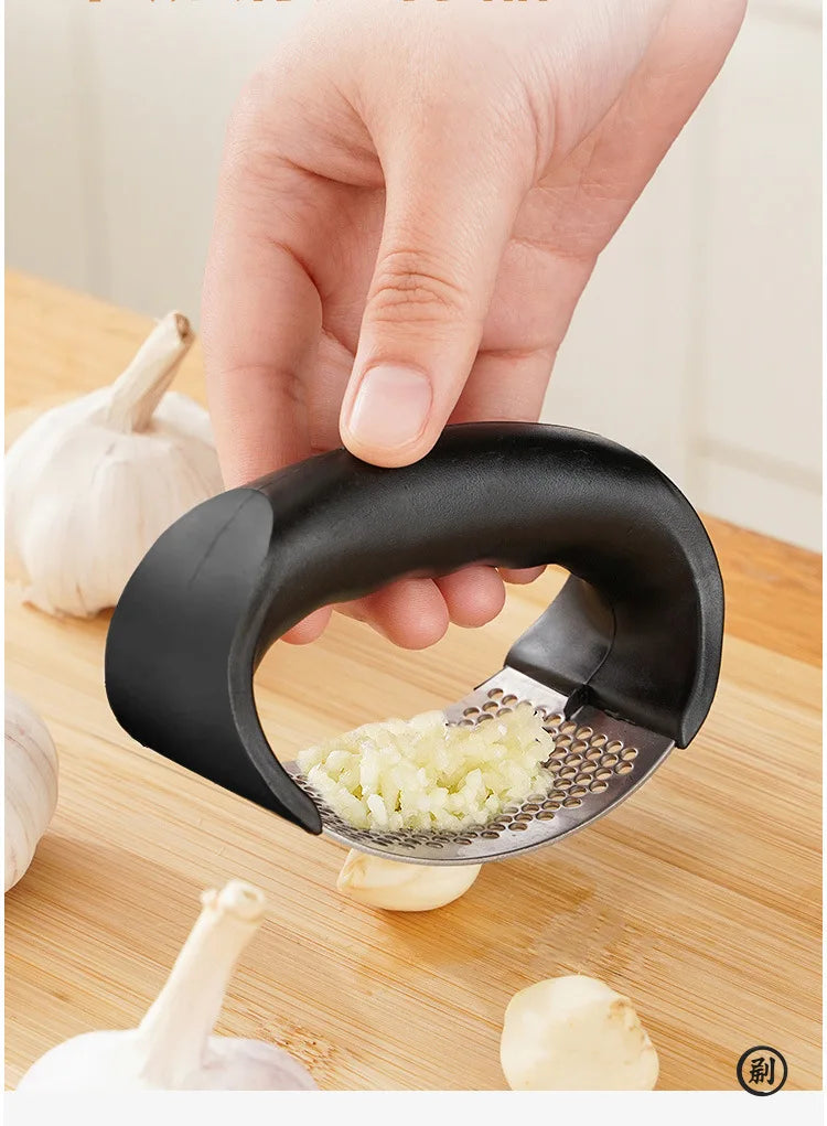 Stainless Steel Garlic Press Crusher – Manual Garlic Mincer & Chopping Tool - Roomsium